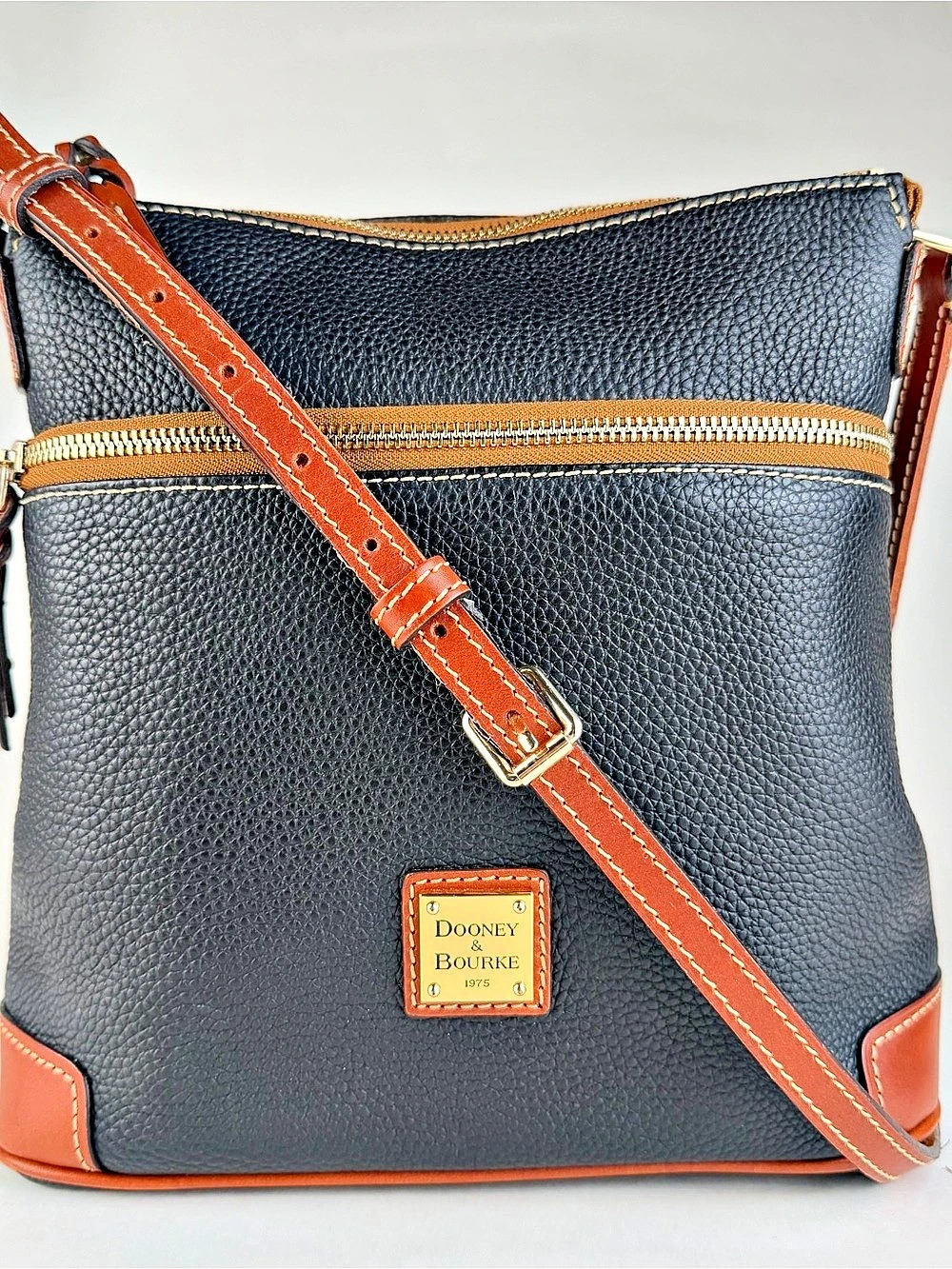 Dooney & Bourke Pebble Grain Zip Crossbody Black & Brown Bag R264